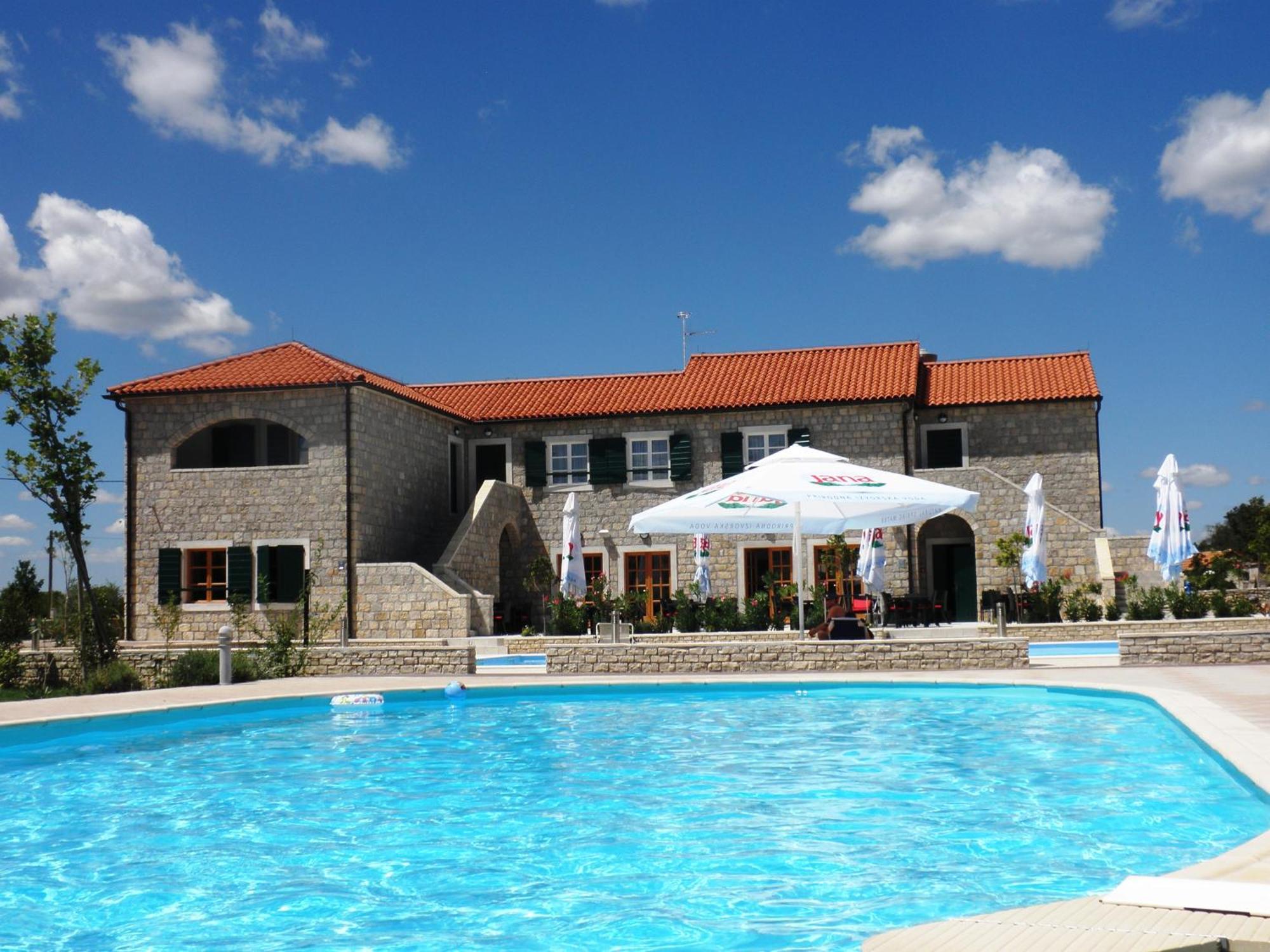 Hotel Pansion Skelin Drinovci Esterno foto