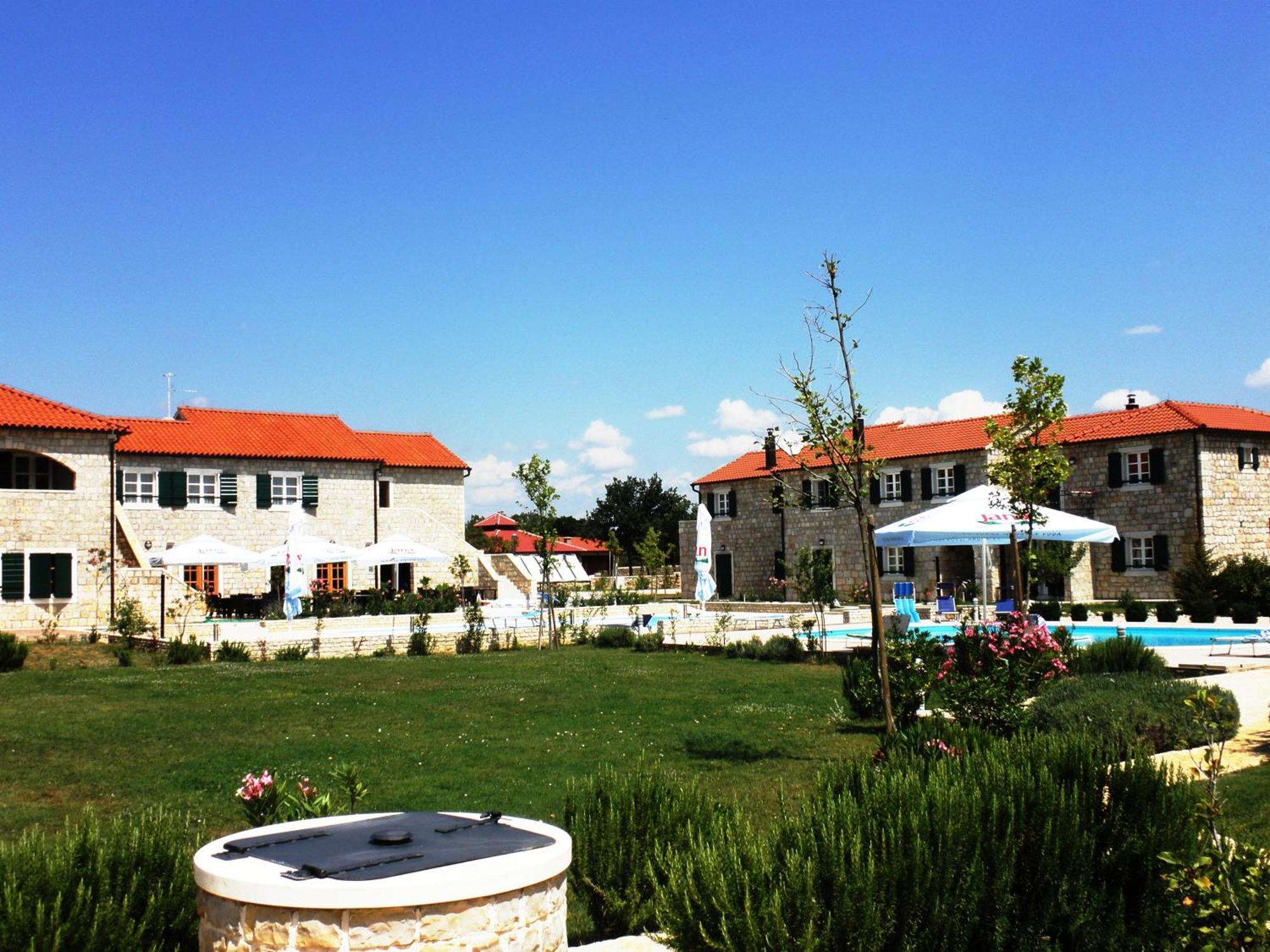 Hotel Pansion Skelin Drinovci Esterno foto