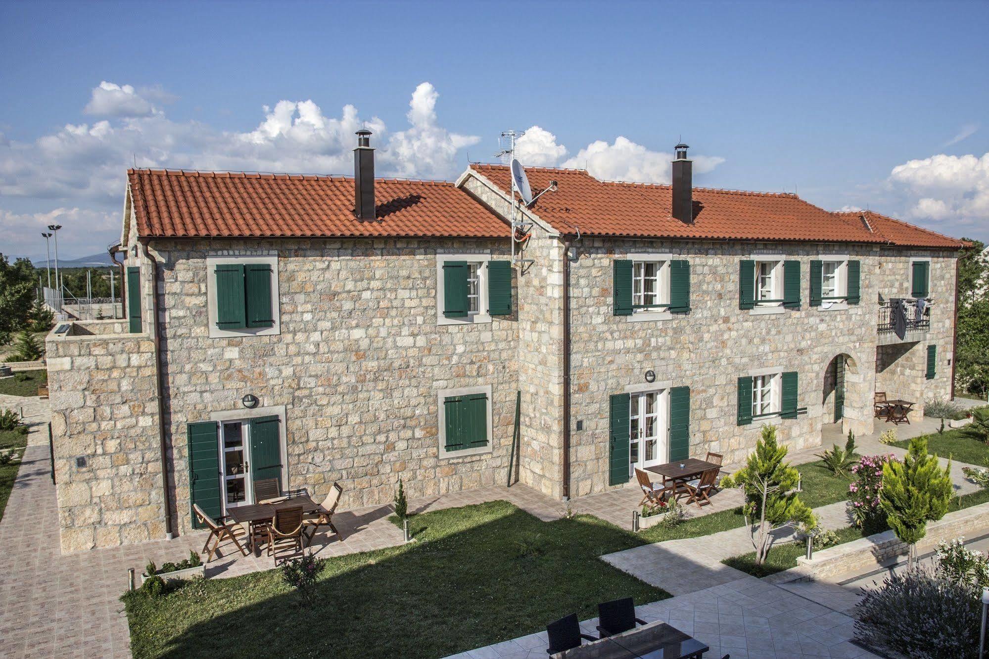 Hotel Pansion Skelin Drinovci Esterno foto